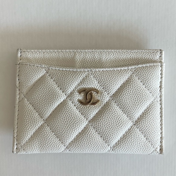 CHANEL Handbags - CHANEL Caviar Quilted Card Holder